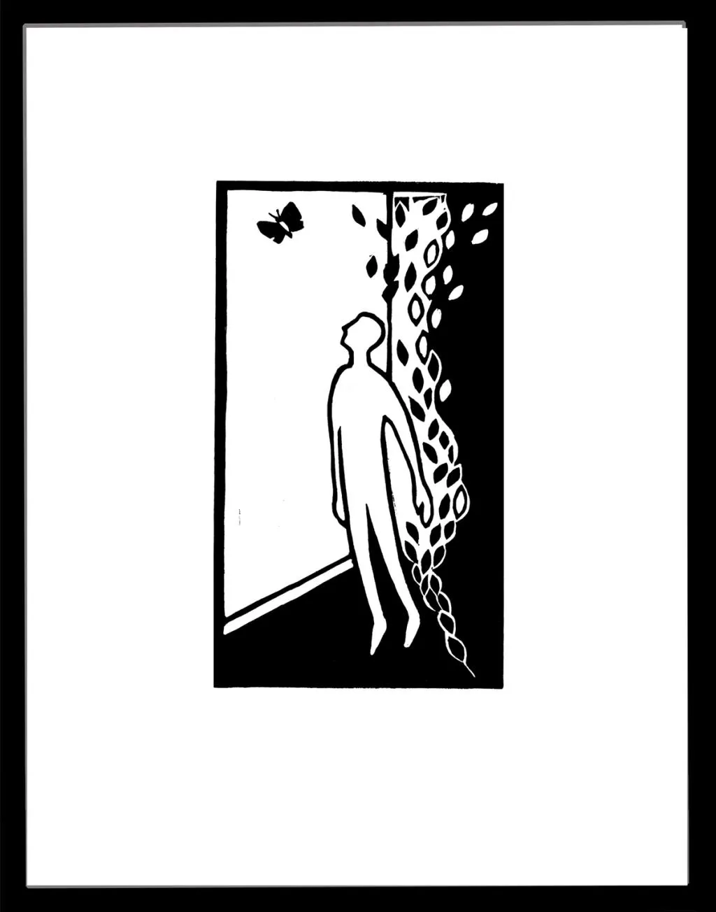 en mann står foran et stort åpent vindu og ser oppover på en sommerfugl