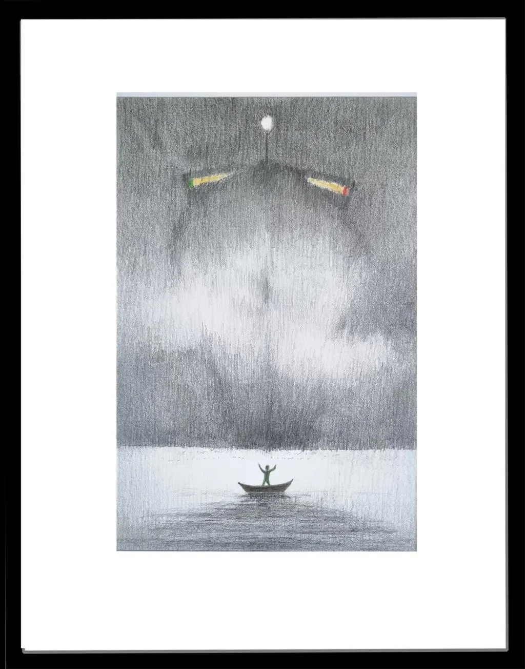 et stort skip kommer ut av tåka og en mann i en robåt prøver å stoppe