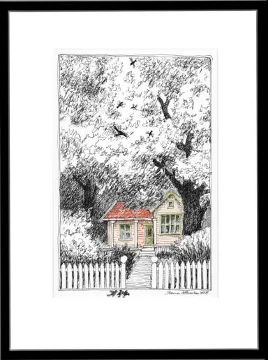 Et lite trehus under noen store trær