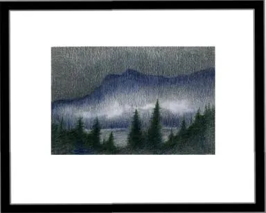 tåke over et vann om natta